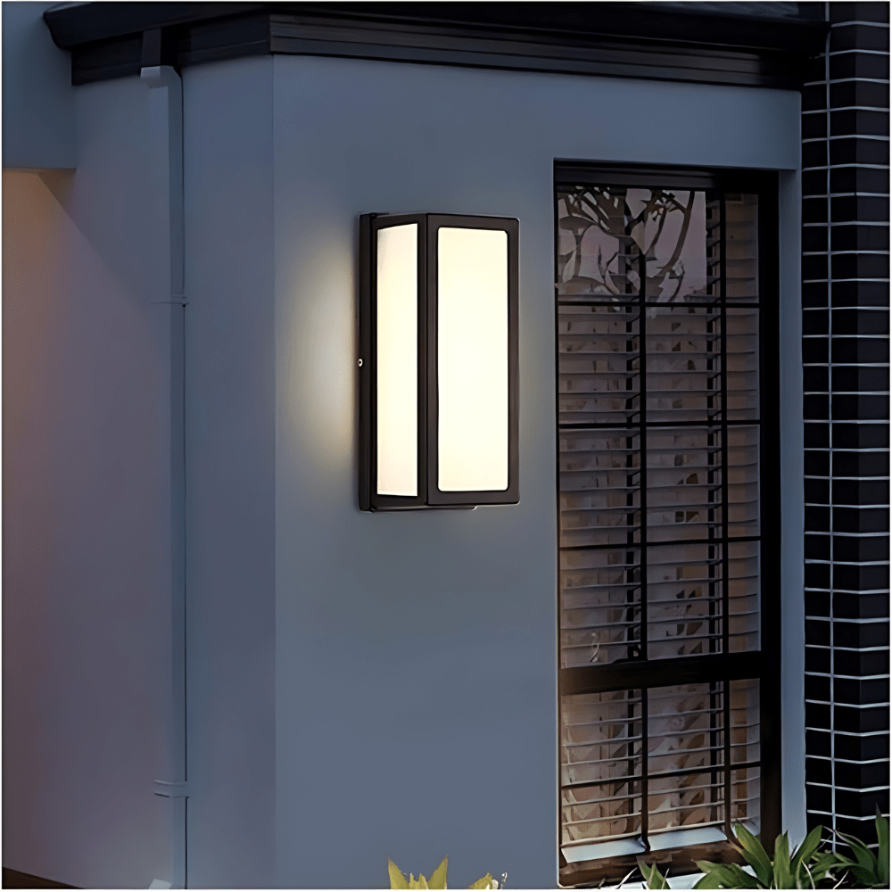 Lanterna Outdoor Lantern Sleek Design Outdoor Durability - 11x26cm