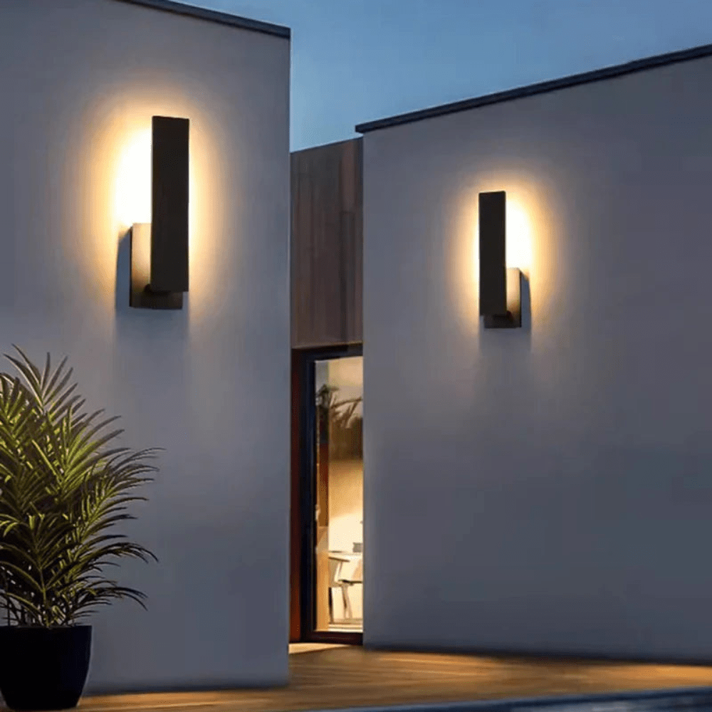 Applique Outdoor Lamp Weather Resistant Energy Efficient - Medium