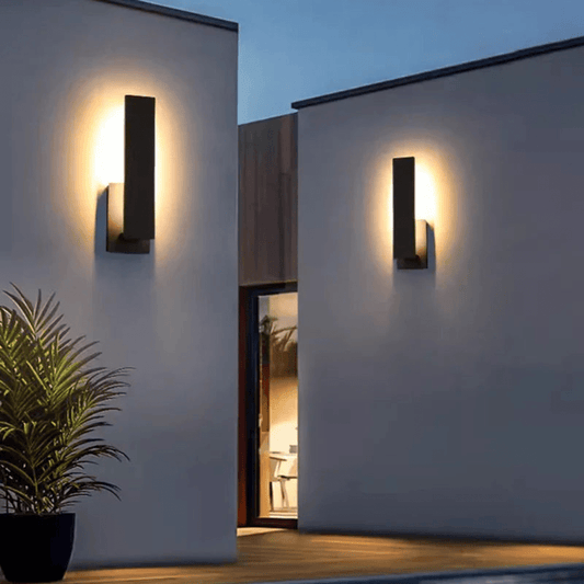 Applique Outdoor Lamp Weather Resistant Energy Efficient - Medium