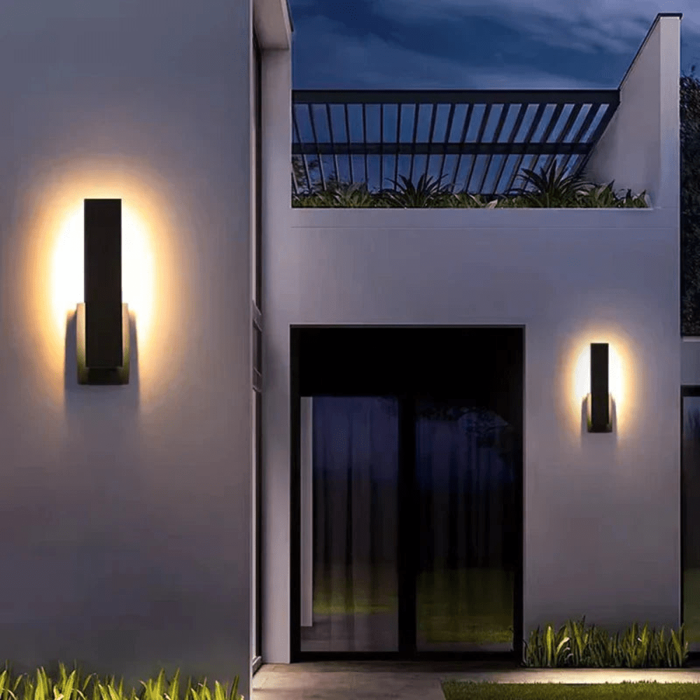 Applique Outdoor Lamp Weather Resistant Energy Efficient - Medium