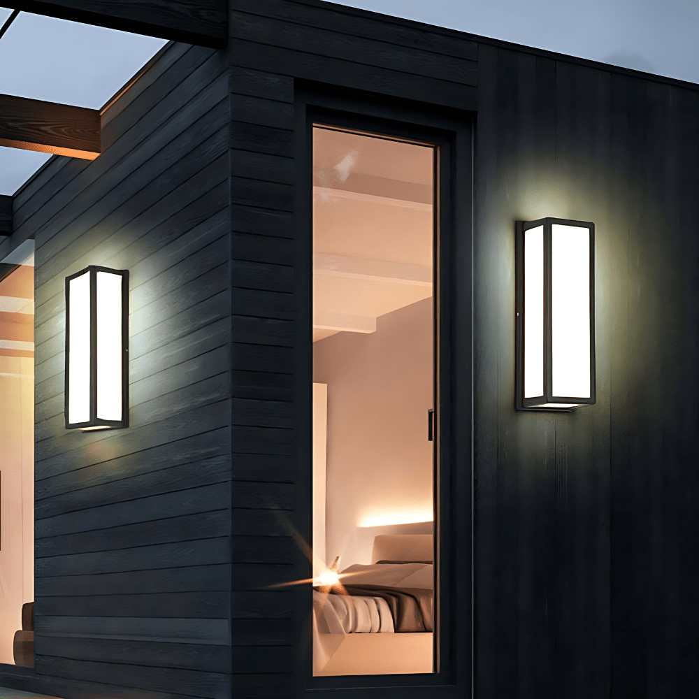 Lanterna Outdoor Lantern Sleek Design Outdoor Durability - 11x26cm