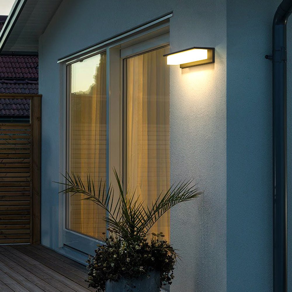 Giulia Solar Outdoor Wall Lamp Energy Efficient EcoFriendly - 17cm