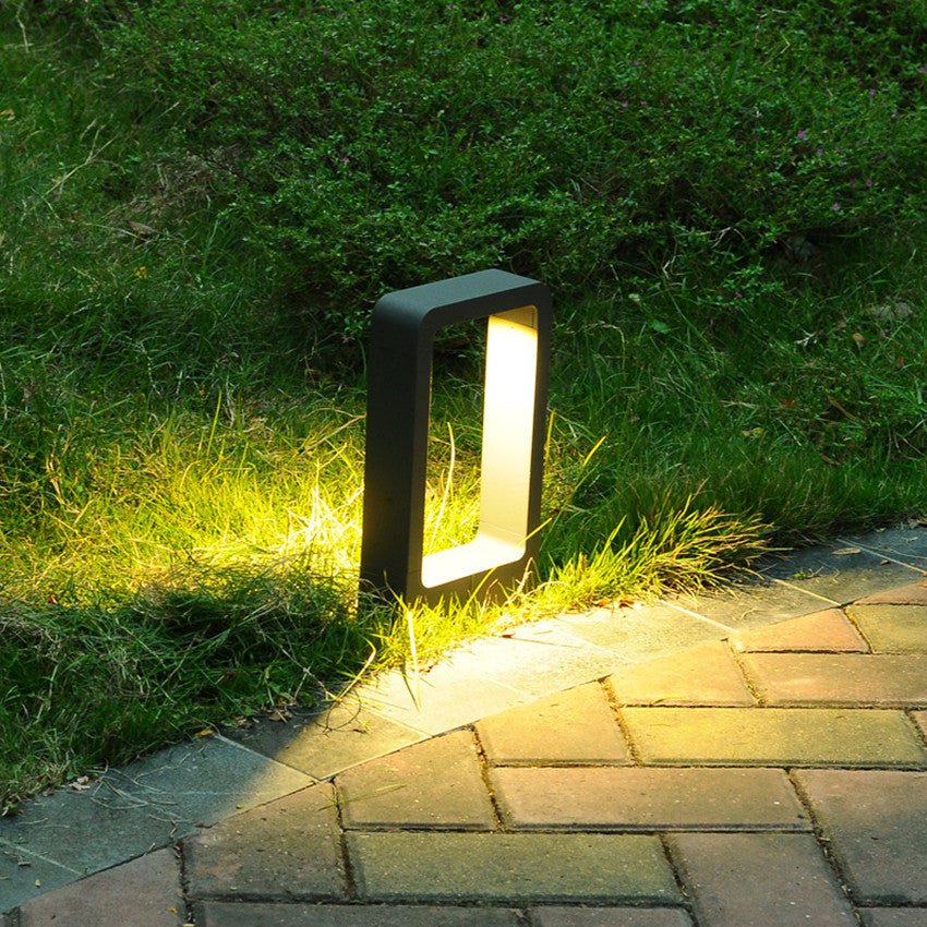 Berkeley LED Garden Light IP65 Aluminum Energy Efficient - 800mm Black Body